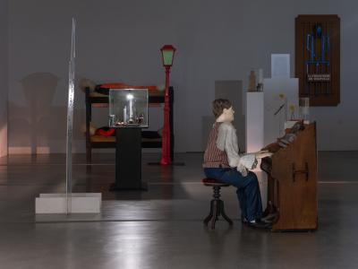 Jos de Gruyter & Harald Thys, «Impressions de Biel», Ausstellungsansicht, 2024, KBCB, Courtesy of the artists; Foto: Thomas Annaheim Lambert
