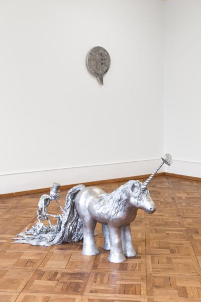Liz Craft, «Me Princess», Ausstellungsansicht, 2023KBCB, Foto: Lea Kunz