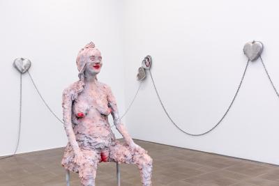 Liz Craft, «Me Princess», Ausstellungsansicht, 2023 KBCB, Foto: Lea Kunz