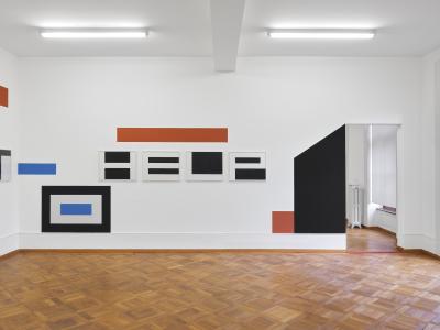 Nathalie Du Pasquier, Olivier Mosset, 1+1=3, Ausstellungsansicht, 2024, KBCBFoto: Thomas Annaheim Lambert