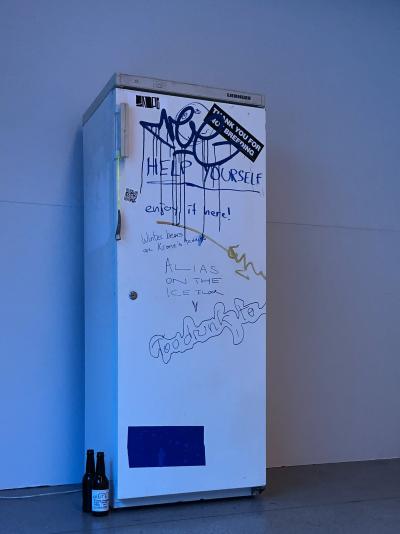 Snow Dancing Im Kalten Polar, Ausstellungsansicht Kunsthaus Biel Centre d’art Bienne 2023, Foto: Julien Gremaud